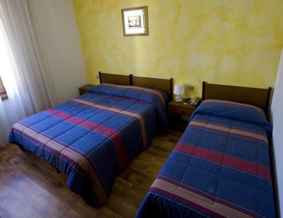 B&B Edelweiss Кастьоне-делла-Презолана Экстерьер фото